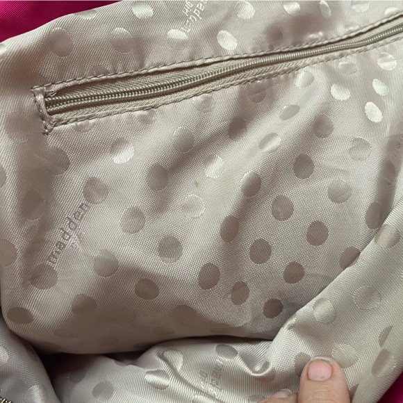 Steve Madden Madden Girl Large Weekender Duffle Bag. Mint Condition - Picture 4 of 11